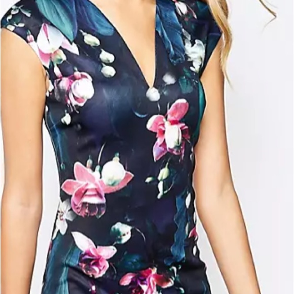 Ted Baker London Antonya Floral Midi dress. Ted Baker size 1 / US size 4.